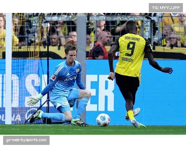 克拉默战术调整能力受质疑 柏林联合攻守平衡问题持续困扰球队 克拉默战术调整能力受质疑 柏林联合攻守平衡问题持续困扰球队